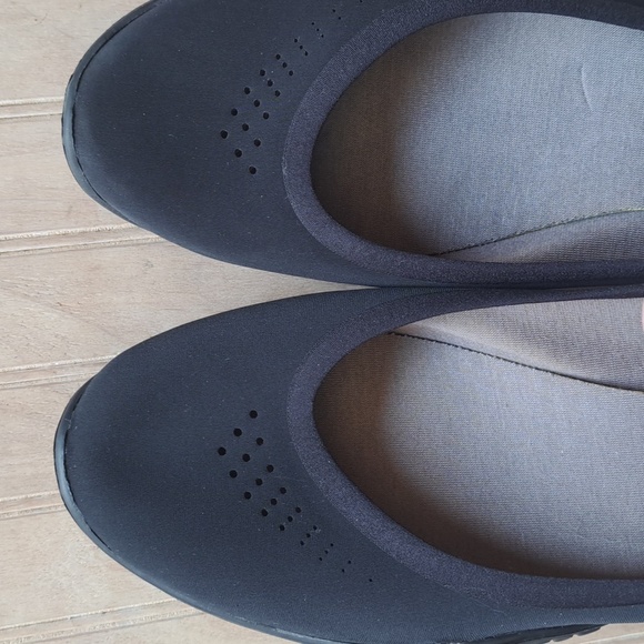 Lissom Flytes Super Lighweight Flexible X̌Black Slip On Comfort Ballet Flats - Picture 3 of 11